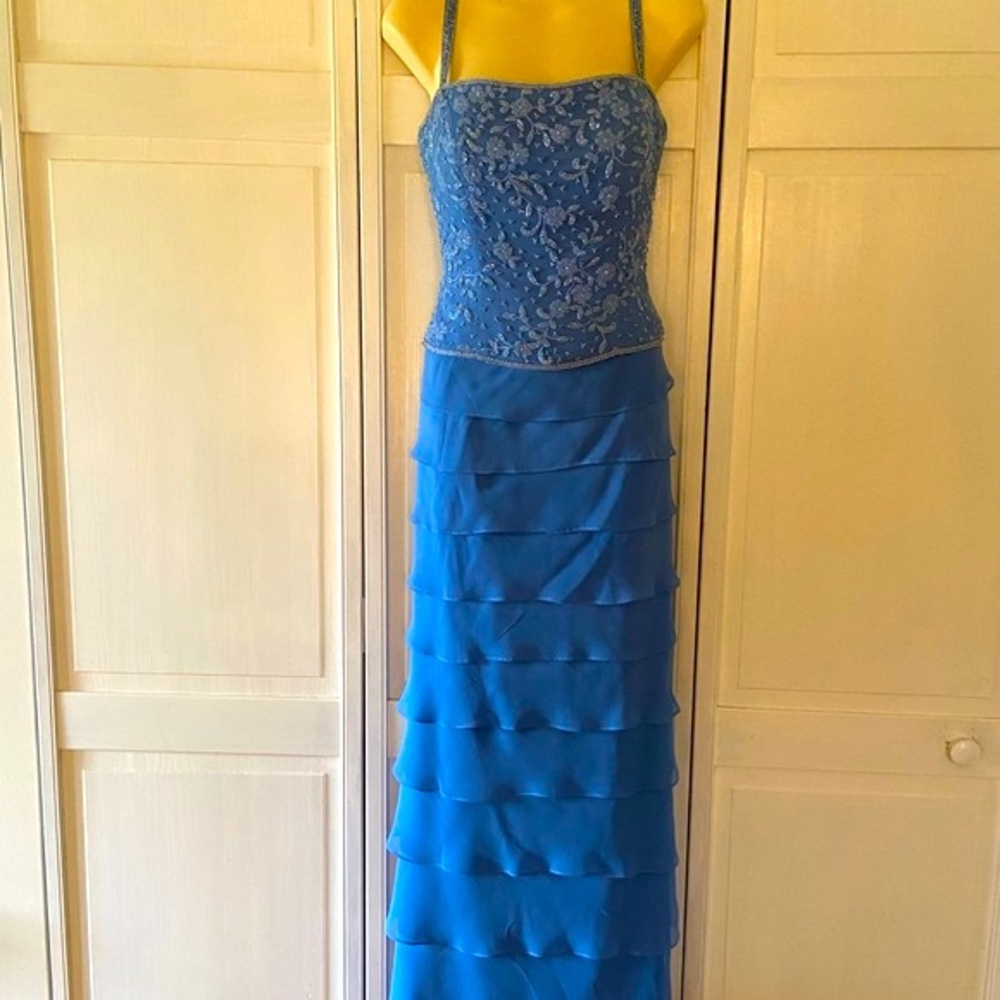 Cameron Blake by Mon Cheri Formal Gown Sz 6